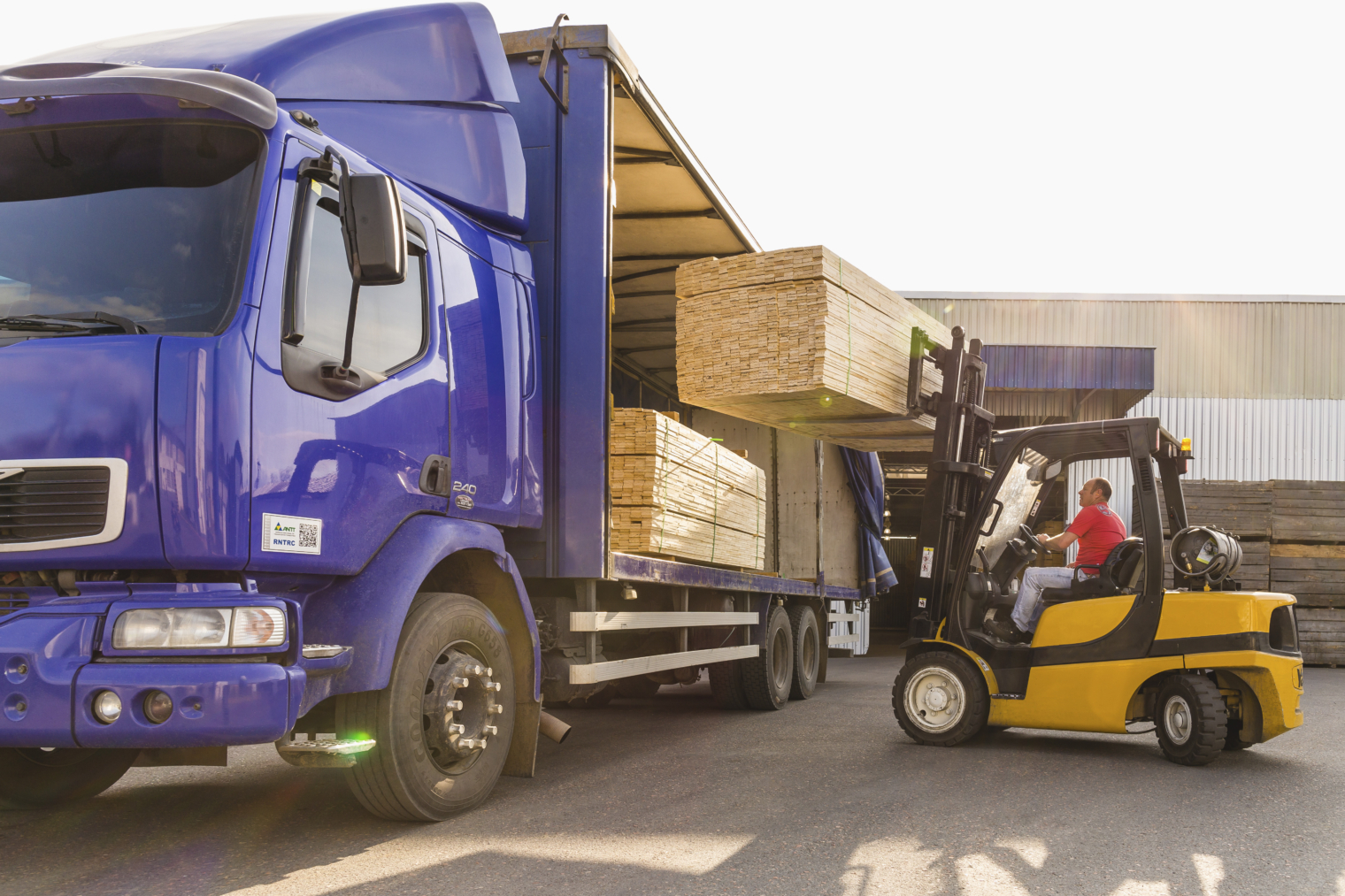 The largest furniture manufacturer and exporter in Brazil Três Irmãos